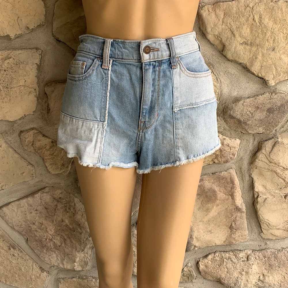HOLLISTER | Vintage High Rise Shorts